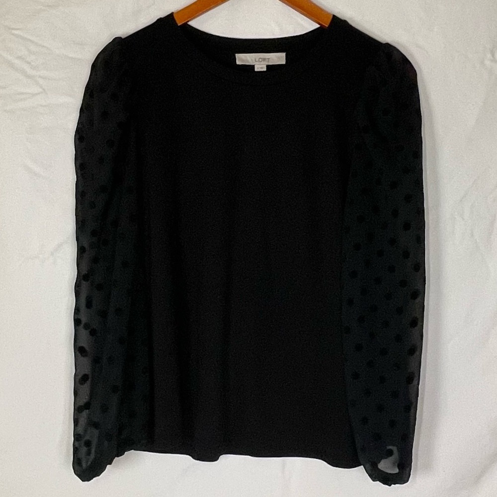 LOFT puff sleeve polka dot blouse